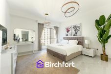 Ferienwohnung in Dubai - Fully Renovated Excellent JBR 1BR with Seaview