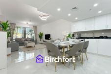 Ferienwohnung in Dubai - Birchfort- Downtown Living with Burj Khalifa View