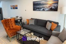 Apartamento en Dubai - Birchfort - Newly renovated unique 1 BR apartment