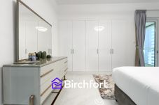 Appartement à Dubai - Stylish Stay Steps from the Marina