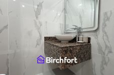 Апартаменты на Dubai - Spacious and Bright Retreat in JBR