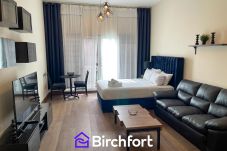 Apartment in Dubai - Birchfort - High Quality Spacious...